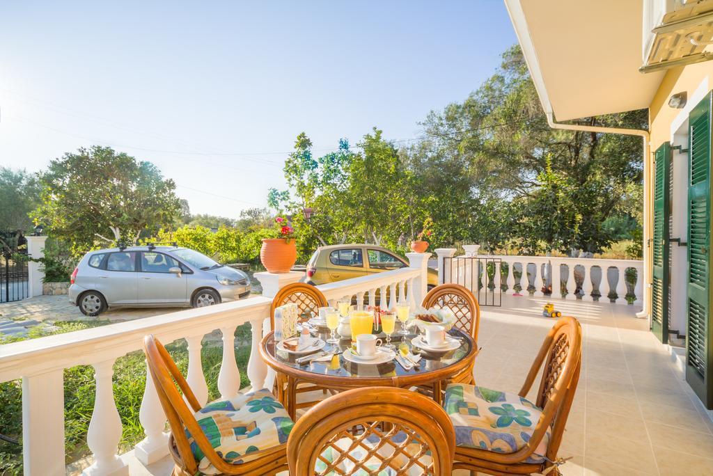 Karia Holiday Home Лефкими Екстериор снимка