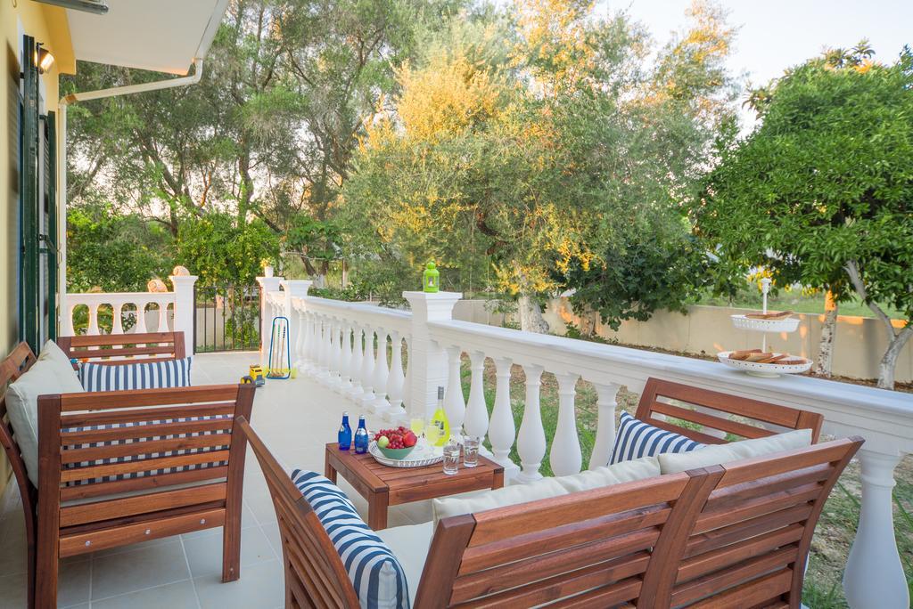 Karia Holiday Home Лефкими Екстериор снимка