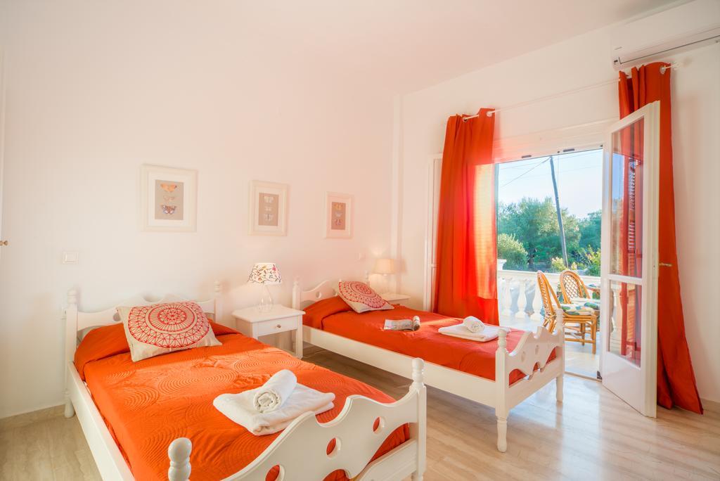 Karia Holiday Home Лефкими Екстериор снимка