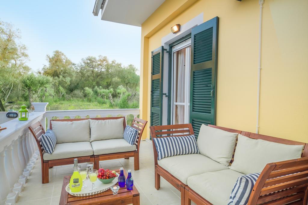 Karia Holiday Home Лефкими Екстериор снимка