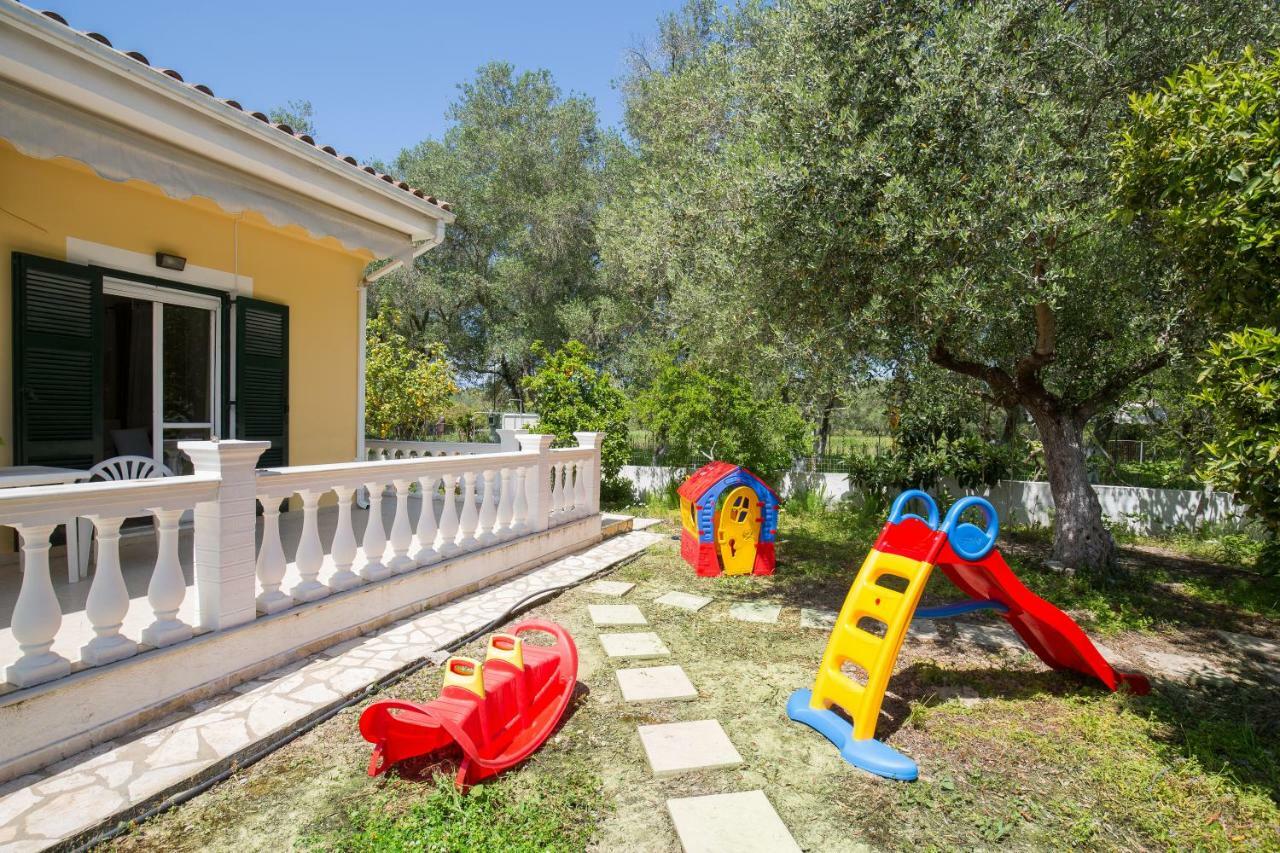 Karia Holiday Home Лефкими Екстериор снимка